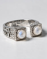 Royal Bygone Mother of Pearl Ring | Silver