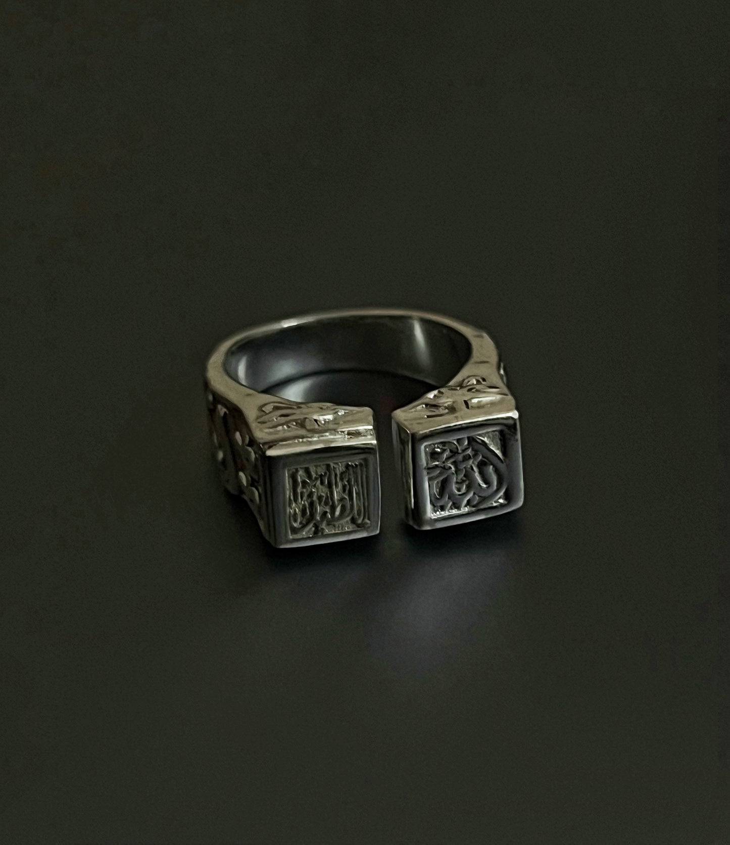 CUSTOMIZE TWO NAMES/ BYGONE ROYAL RING