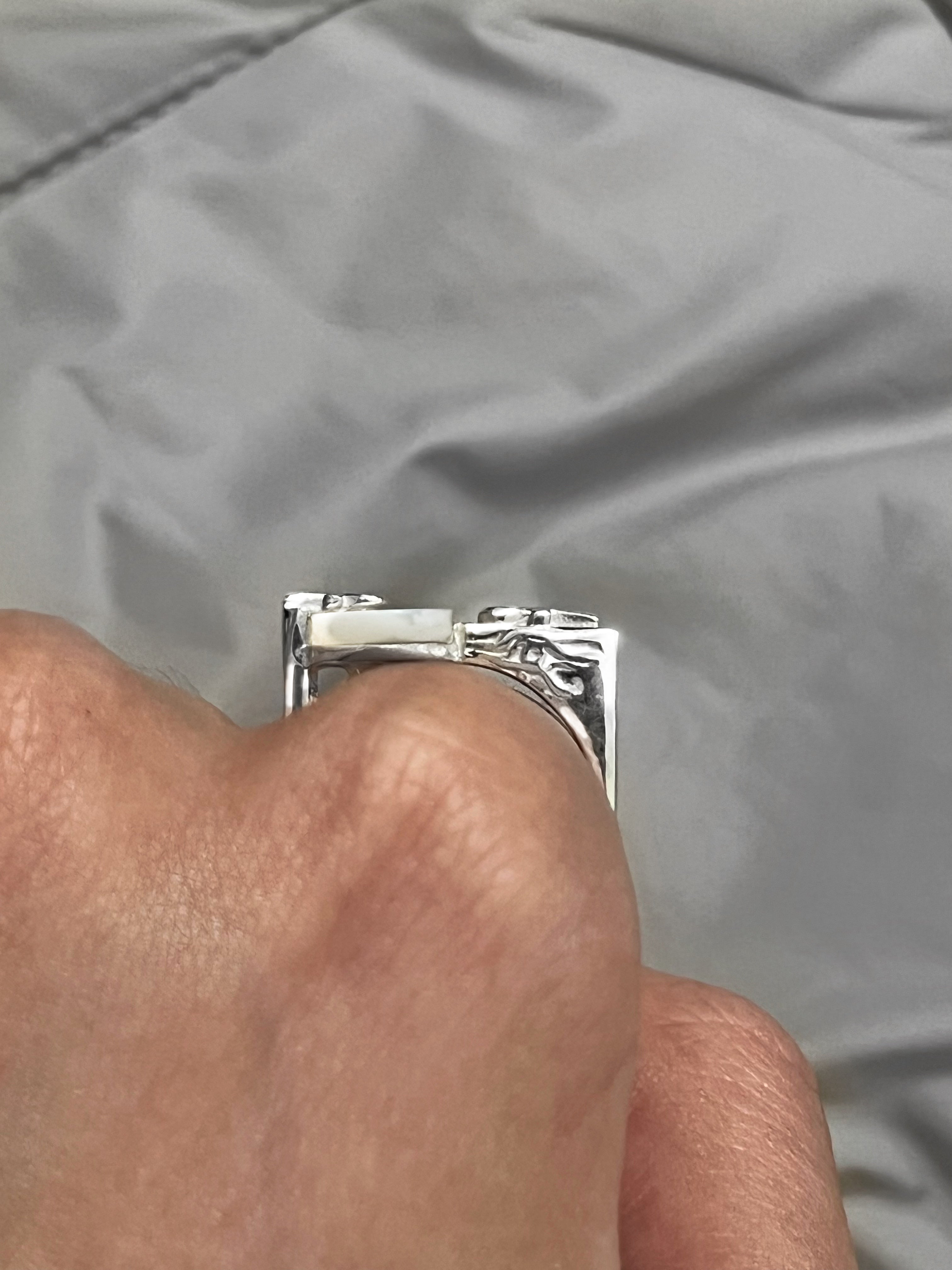 The Ankh & Pearl Ring Silver