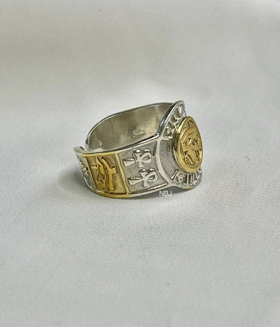 Horus Masterpiece Royal Ring | Golden Age