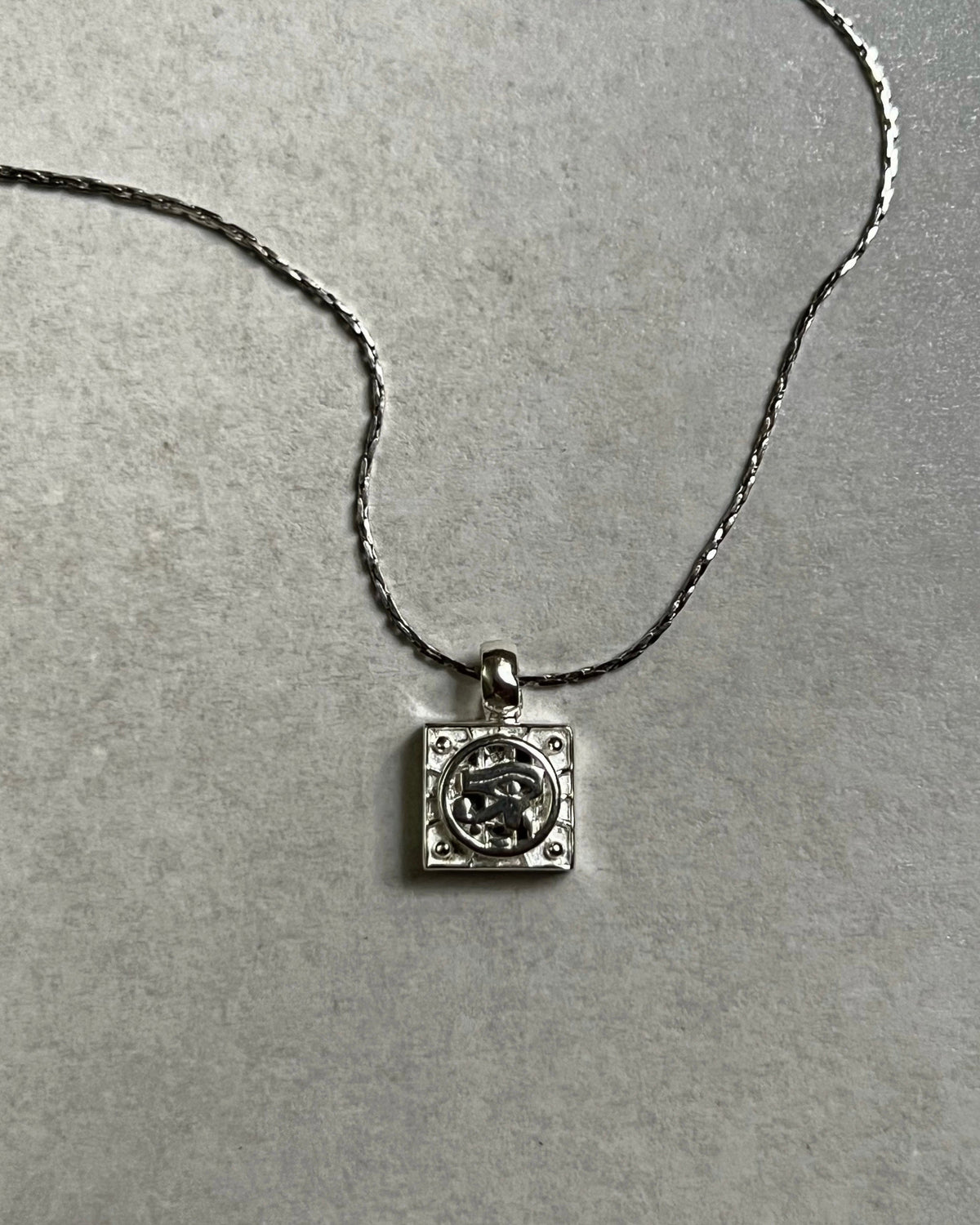 Horus Eye Bygone Necklace | SILVER