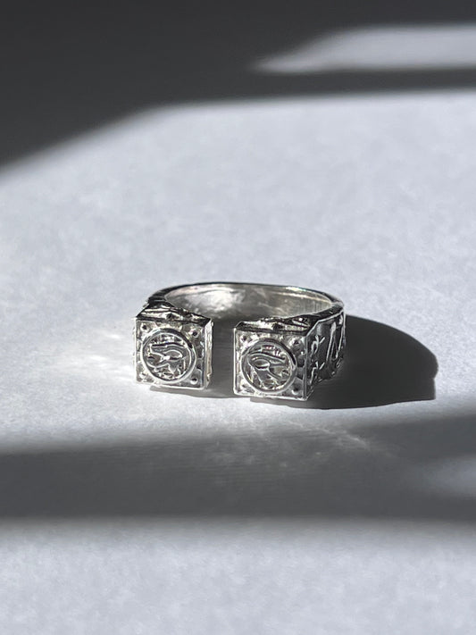 Royal bygone ring