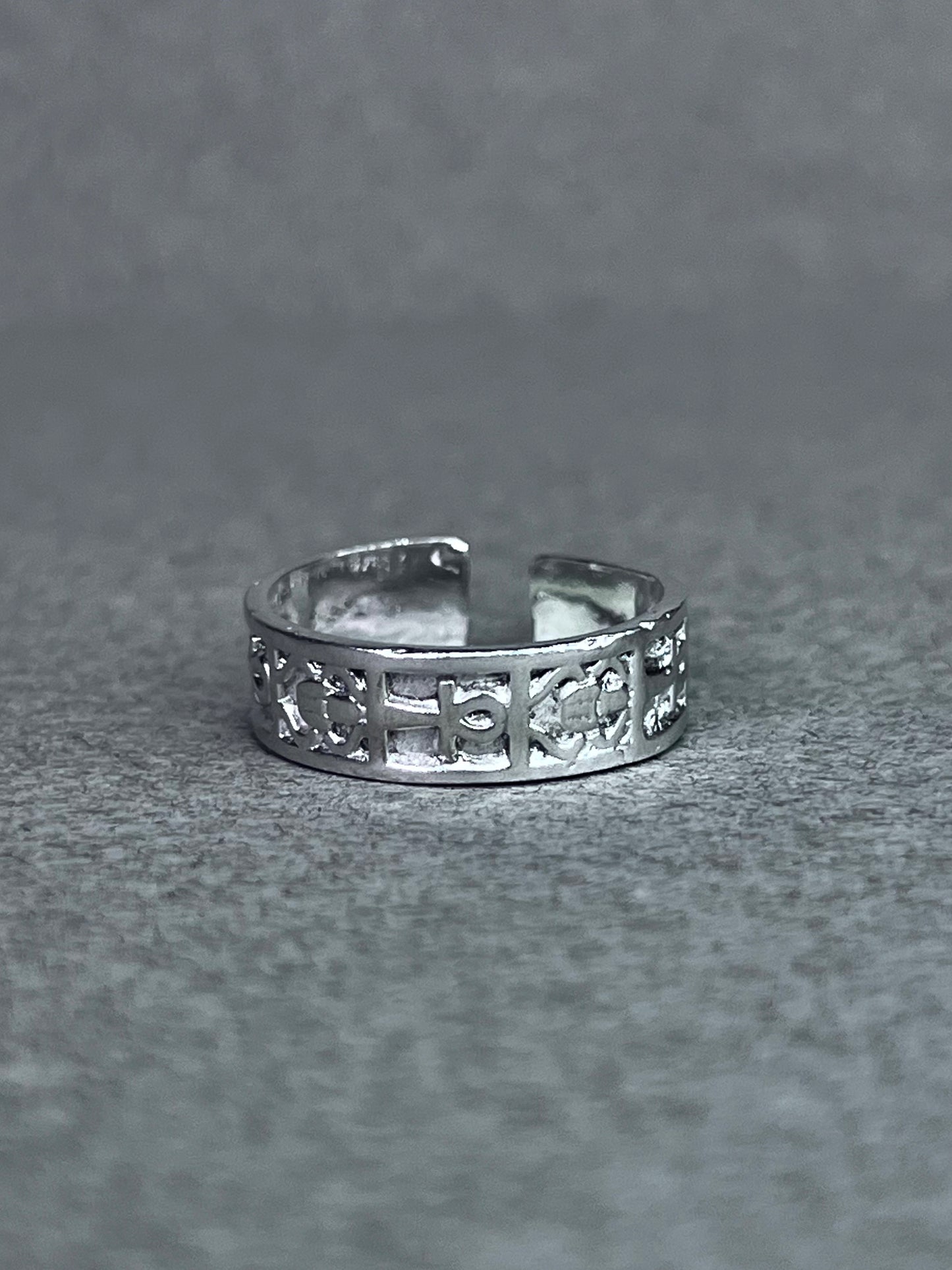 Ankh eternity ring